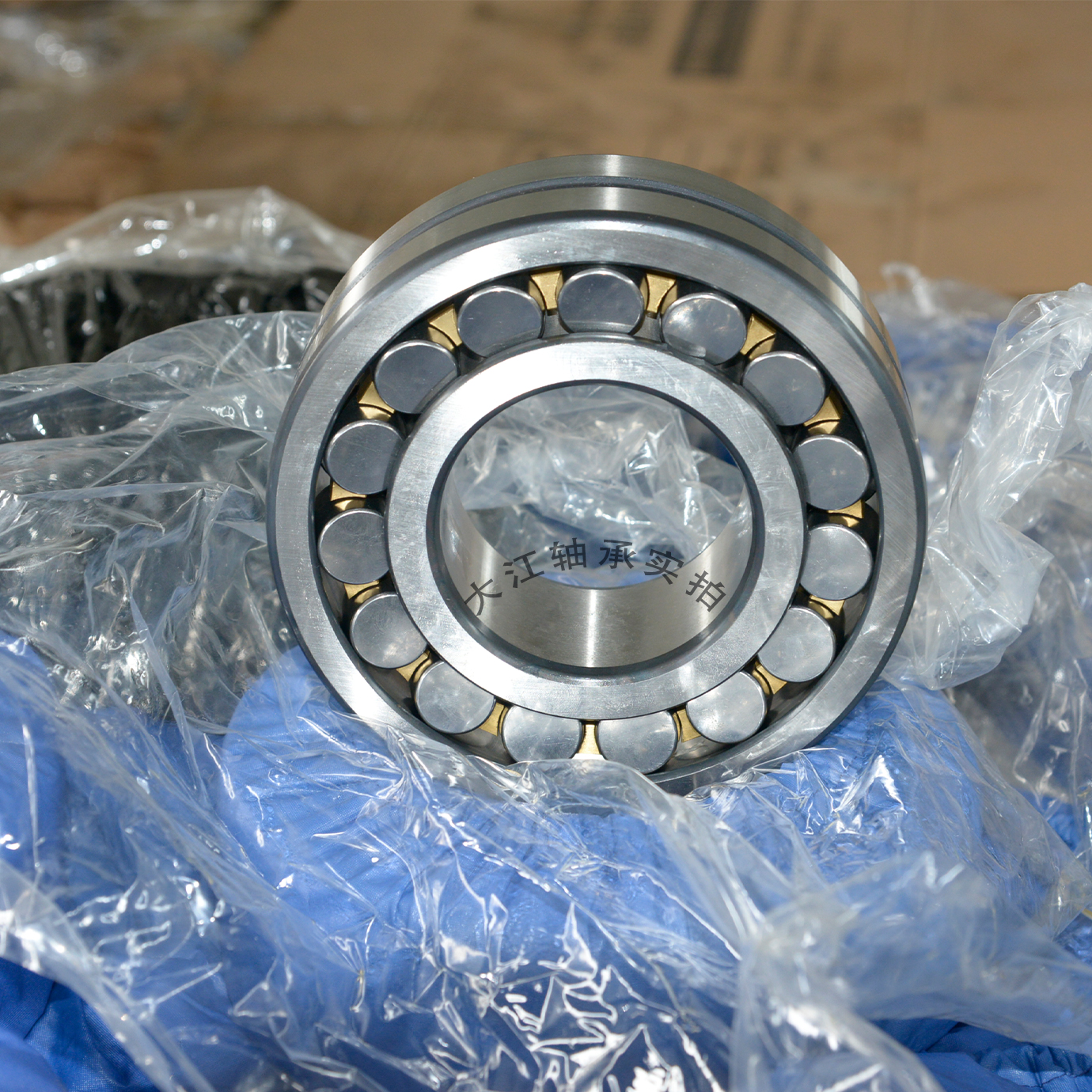 Self aligning roller bearing deep groove ball bearing tapered roller bearing outer spherical bearing miniature bearing